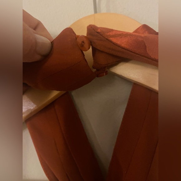 NWOT ASTR Marissa Dress Rust size M pristine condition - Picture 12 of 13